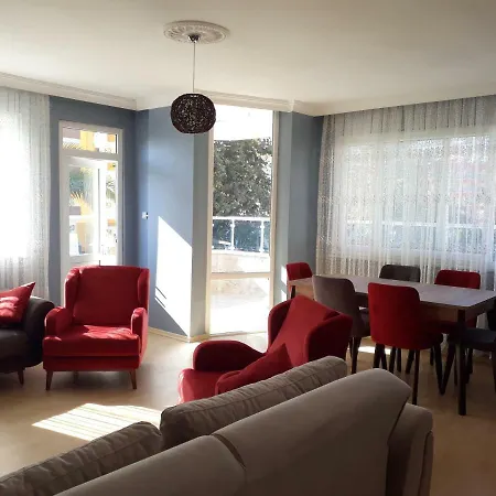 Barbaros Caddesi Apt Apartmán Alanya